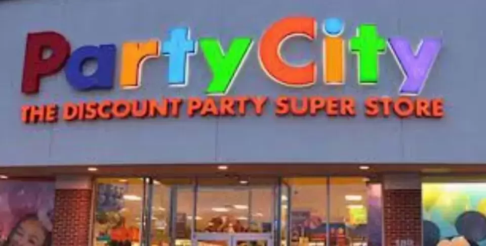 Party City (Twitter)